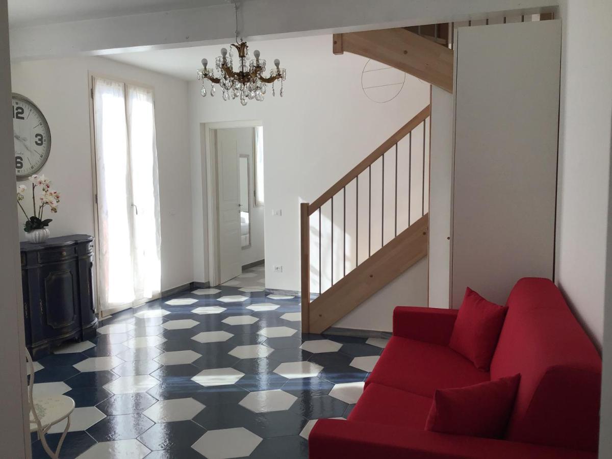 Casa Luigia Rooms Mtb In Finalborgo Bike Room Tour Ebike Trekking ฟีนาเลลีกูเร ภายนอก รูปภาพ