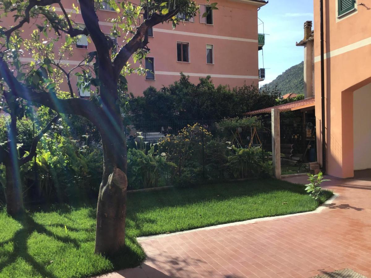 Casa Luigia Rooms Mtb In Finalborgo Bike Room Tour Ebike Trekking ฟีนาเลลีกูเร ภายนอก รูปภาพ