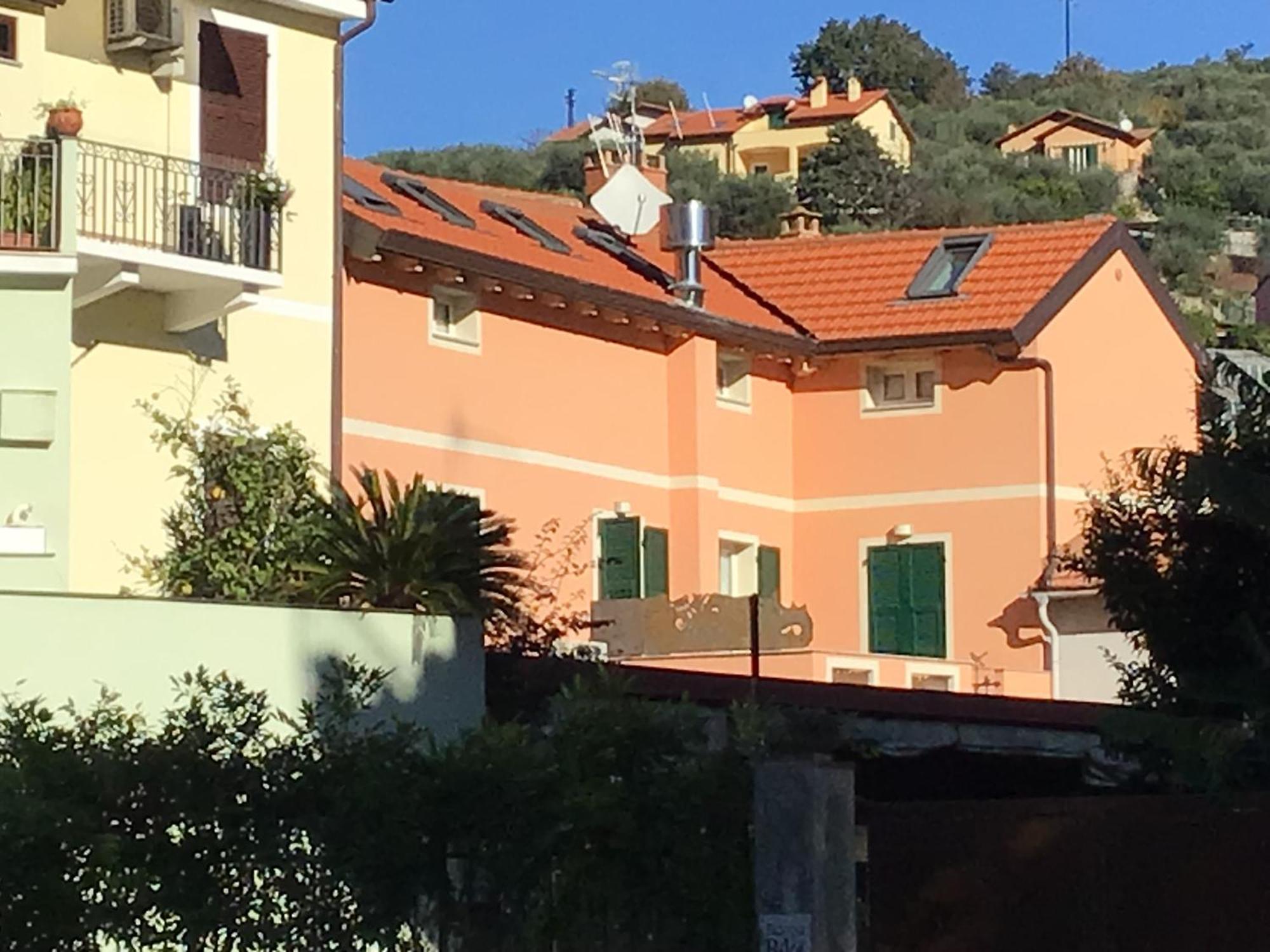 Casa Luigia Rooms Mtb In Finalborgo Bike Room Tour Ebike Trekking ฟีนาเลลีกูเร ภายนอก รูปภาพ