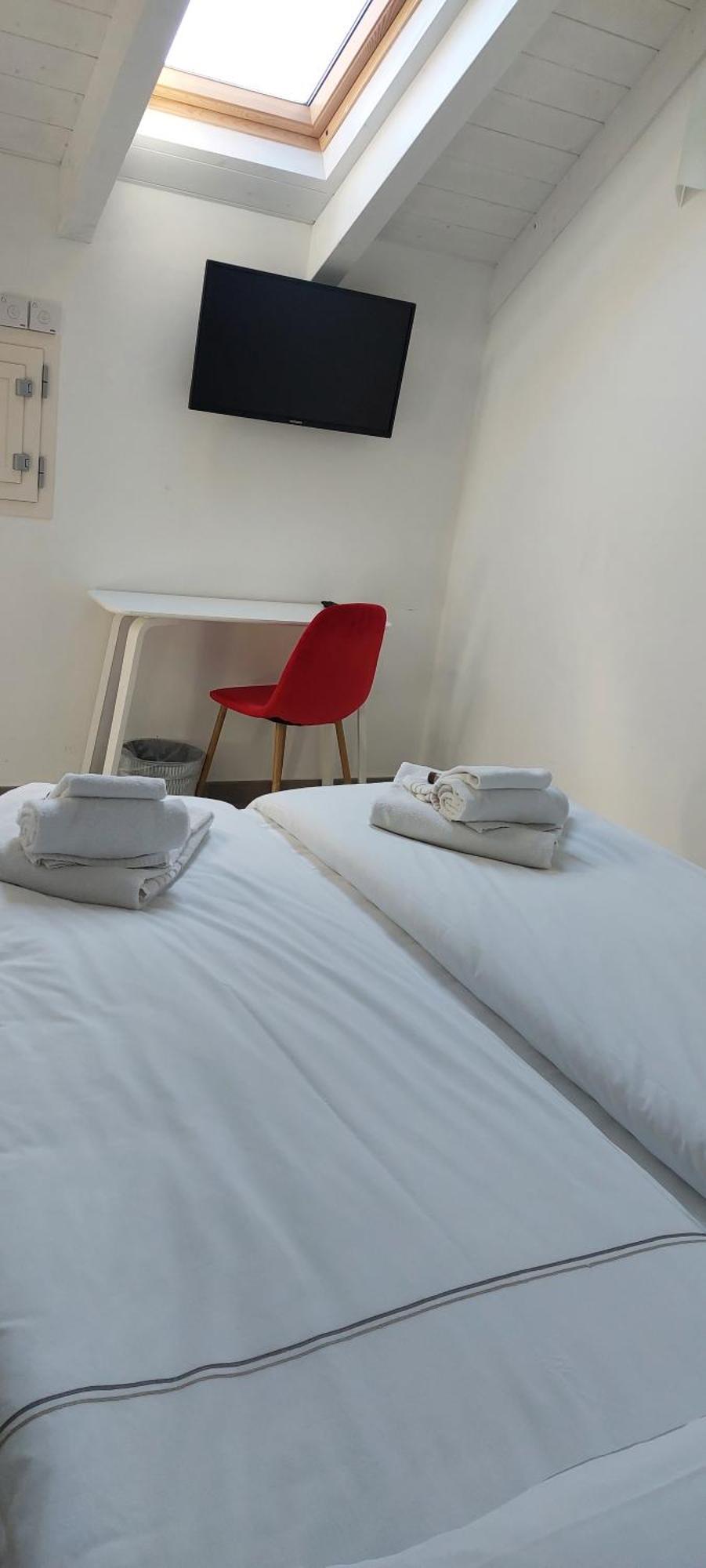 Casa Luigia Rooms Mtb In Finalborgo Bike Room Tour Ebike Trekking ฟีนาเลลีกูเร ภายนอก รูปภาพ